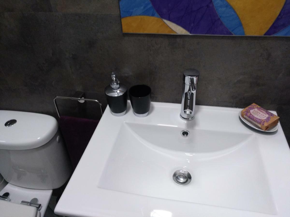 Apartamento Cigueena 1 萨拉戈萨 外观 照片
